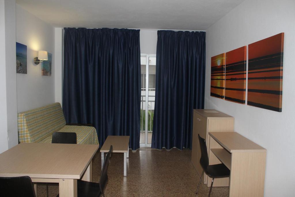 Apartamentos Orvay Sant Antoni de Portmany Zewnętrze zdjęcie